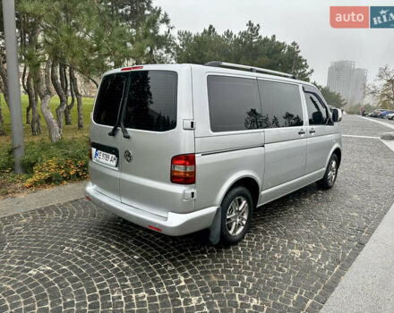 Сірий Фольксваген Transporter, об'ємом двигуна 1.9 л та пробігом 401 тис. км за 9000 $, фото 4 на Automoto.ua
