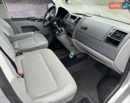 Серый Фольксваген Transporter, объемом двигателя 2.5 л и пробегом 267 тыс. км за 10650 $, фото 16 на Automoto.ua