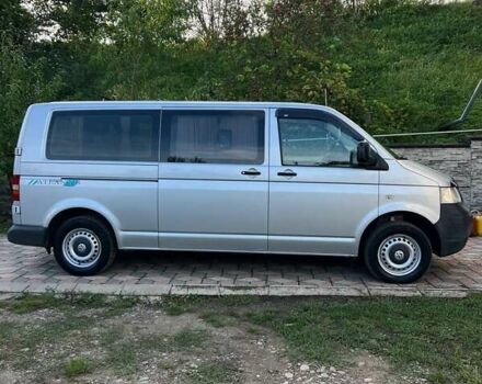 Серый Фольксваген Transporter, объемом двигателя 2.5 л и пробегом 370 тыс. км за 9500 $, фото 3 на Automoto.ua
