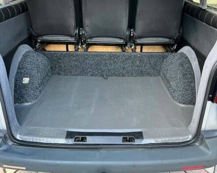 Серый Фольксваген Transporter, объемом двигателя 2.5 л и пробегом 370 тыс. км за 9500 $, фото 33 на Automoto.ua