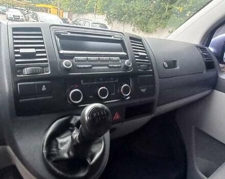 Серый Фольксваген Transporter, объемом двигателя 1.97 л и пробегом 245 тыс. км за 16000 $, фото 12 на Automoto.ua