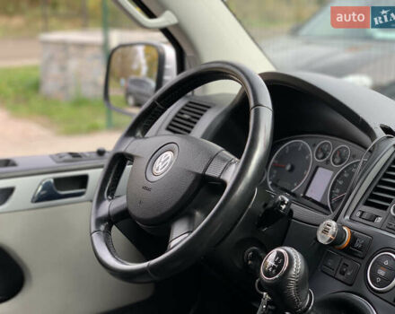 Серый Фольксваген Transporter, объемом двигателя 2.5 л и пробегом 352 тыс. км за 14455 $, фото 39 на Automoto.ua