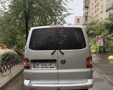 Серый Фольксваген Transporter, объемом двигателя 1.97 л и пробегом 282 тыс. км за 13500 $, фото 4 на Automoto.ua