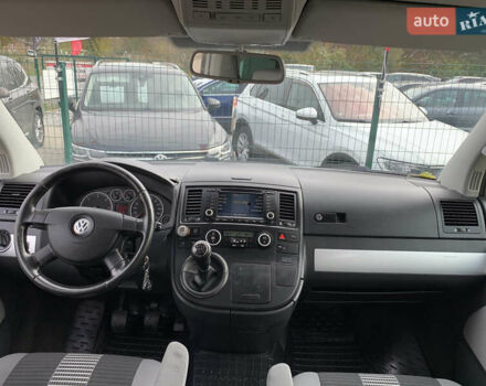 Серый Фольксваген Transporter, объемом двигателя 2.5 л и пробегом 352 тыс. км за 14455 $, фото 57 на Automoto.ua