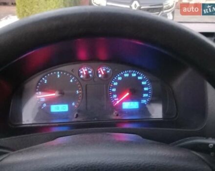 Серый Фольксваген Transporter, объемом двигателя 2.46 л и пробегом 330 тыс. км за 9000 $, фото 10 на Automoto.ua