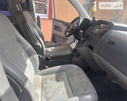 Сірий Фольксваген Transporter, об'ємом двигуна 2.46 л та пробігом 325 тис. км за 10300 $, фото 5 на Automoto.ua