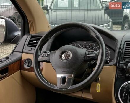 Серый Фольксваген Transporter, объемом двигателя 2.5 л и пробегом 234 тыс. км за 11955 $, фото 37 на Automoto.ua