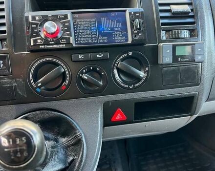 Серый Фольксваген Transporter, объемом двигателя 2.5 л и пробегом 370 тыс. км за 9500 $, фото 31 на Automoto.ua