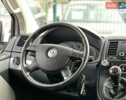 Серый Фольксваген Transporter, объемом двигателя 2.5 л и пробегом 352 тыс. км за 14455 $, фото 54 на Automoto.ua