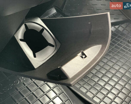 Серый Фольксваген Transporter, объемом двигателя 2.5 л и пробегом 352 тыс. км за 14455 $, фото 53 на Automoto.ua