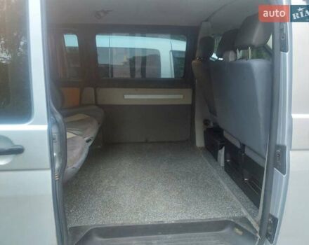 Серый Фольксваген Transporter, объемом двигателя 1.97 л и пробегом 195 тыс. км за 12300 $, фото 2 на Automoto.ua