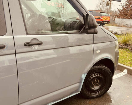 Серый Фольксваген Transporter, объемом двигателя 1.97 л и пробегом 338 тыс. км за 10700 $, фото 3 на Automoto.ua