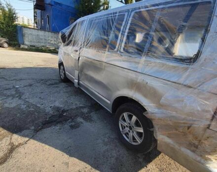 Сірий Фольксваген Transporter, об'ємом двигуна 2 л та пробігом 282 тис. км за 8200 $, фото 2 на Automoto.ua