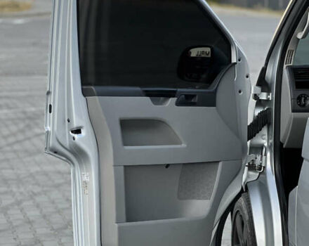 Серый Фольксваген Transporter, объемом двигателя 2 л и пробегом 190 тыс. км за 17500 $, фото 31 на Automoto.ua