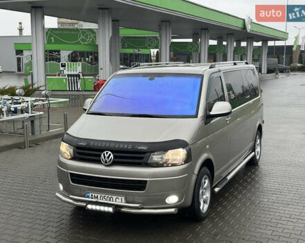 Серый Фольксваген Transporter, объемом двигателя 1.97 л и пробегом 230 тыс. км за 13900 $, фото 2 на Automoto.ua