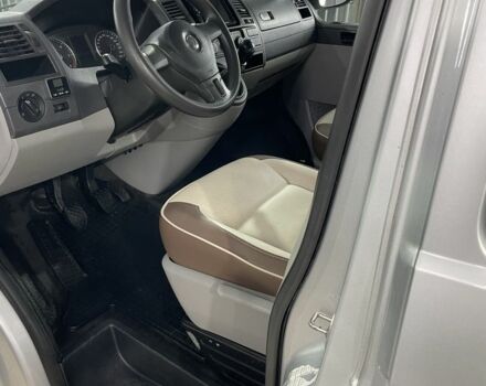 Серый Фольксваген Transporter, объемом двигателя 2 л и пробегом 437 тыс. км за 9000 $, фото 4 на Automoto.ua