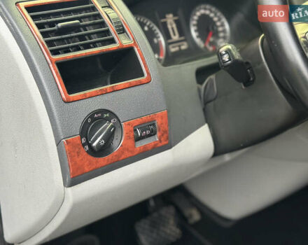 Серый Фольксваген Transporter, объемом двигателя 1.97 л и пробегом 230 тыс. км за 13900 $, фото 28 на Automoto.ua