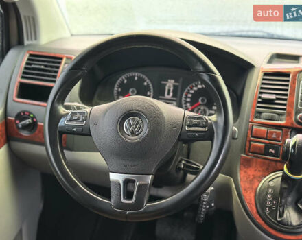 Серый Фольксваген Transporter, объемом двигателя 1.97 л и пробегом 230 тыс. км за 13900 $, фото 25 на Automoto.ua