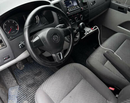 Серый Фольксваген Transporter, объемом двигателя 1.9 л и пробегом 365 тыс. км за 14500 $, фото 14 на Automoto.ua