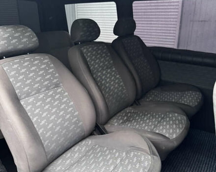 Серый Фольксваген Transporter, объемом двигателя 1.9 л и пробегом 365 тыс. км за 14500 $, фото 16 на Automoto.ua