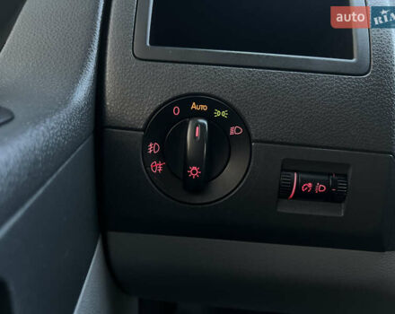 Серый Фольксваген Transporter, объемом двигателя 2 л и пробегом 190 тыс. км за 17500 $, фото 46 на Automoto.ua