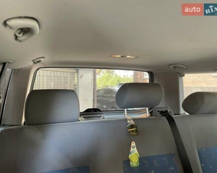 Сірий Фольксваген Transporter, об'ємом двигуна 1.97 л та пробігом 327 тис. км за 14300 $, фото 2 на Automoto.ua