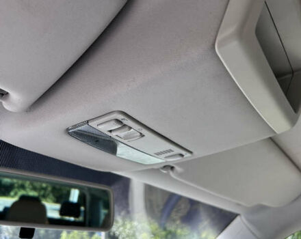 Серый Фольксваген Transporter, объемом двигателя 1.97 л и пробегом 330 тыс. км за 12500 $, фото 6 на Automoto.ua