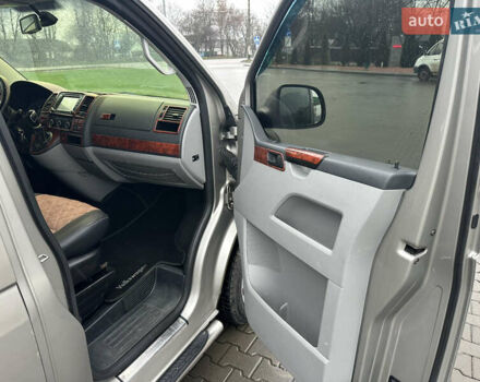 Серый Фольксваген Transporter, объемом двигателя 1.97 л и пробегом 230 тыс. км за 13900 $, фото 23 на Automoto.ua