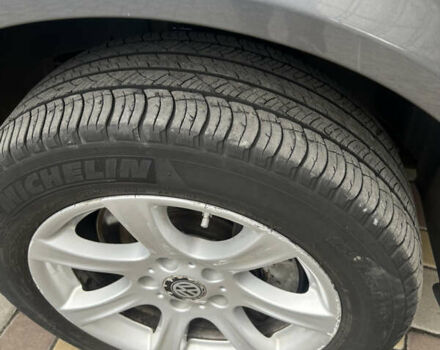 Серый Фольксваген Transporter, объемом двигателя 1.97 л и пробегом 276 тыс. км за 18500 $, фото 4 на Automoto.ua