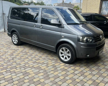 Серый Фольксваген Transporter, объемом двигателя 1.97 л и пробегом 276 тыс. км за 18500 $, фото 2 на Automoto.ua