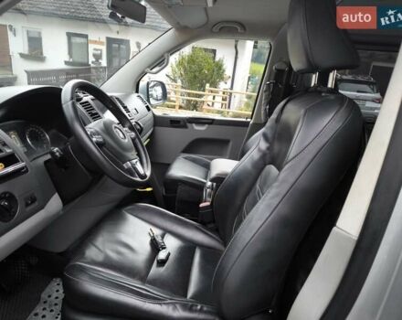 Сірий Фольксваген Transporter, об'ємом двигуна 1.97 л та пробігом 255 тис. км за 17697 $, фото 8 на Automoto.ua