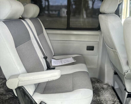Серый Фольксваген Transporter, объемом двигателя 2 л и пробегом 321 тыс. км за 15500 $, фото 31 на Automoto.ua