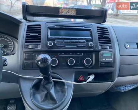 Серый Фольксваген Transporter, объемом двигателя 2 л и пробегом 365 тыс. км за 13800 $, фото 10 на Automoto.ua