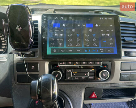 Серый Фольксваген Transporter, объемом двигателя 2 л и пробегом 321 тыс. км за 15500 $, фото 18 на Automoto.ua
