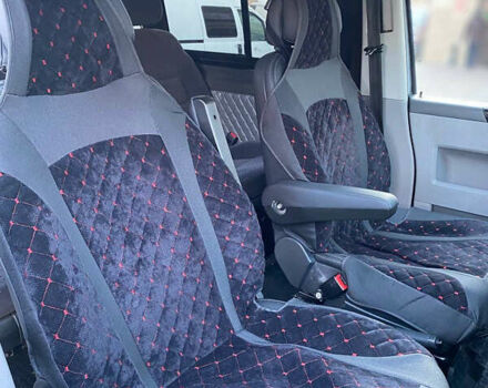 Серый Фольксваген Transporter, объемом двигателя 2 л и пробегом 365 тыс. км за 13800 $, фото 6 на Automoto.ua