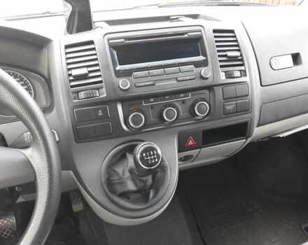 Серый Фольксваген Transporter, объемом двигателя 2 л и пробегом 440 тыс. км за 11000 $, фото 3 на Automoto.ua