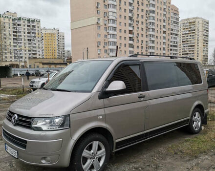 Серый Фольксваген Transporter, объемом двигателя 2 л и пробегом 237 тыс. км за 18800 $, фото 1 на Automoto.ua