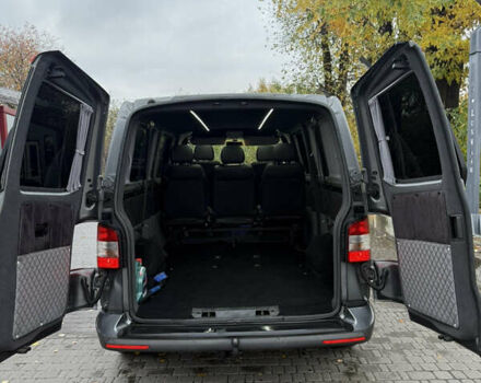 Серый Фольксваген Transporter, объемом двигателя 1.97 л и пробегом 250 тыс. км за 22300 $, фото 32 на Automoto.ua