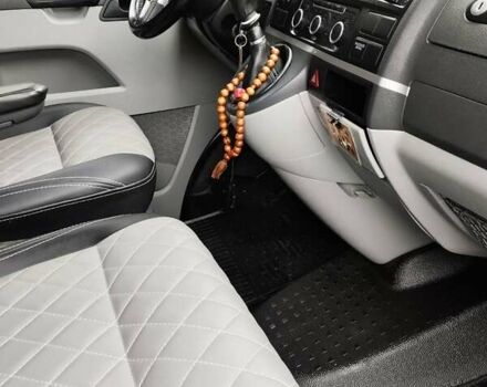 Серый Фольксваген Transporter, объемом двигателя 1.97 л и пробегом 203 тыс. км за 19800 $, фото 31 на Automoto.ua