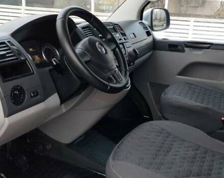 Серый Фольксваген Transporter, объемом двигателя 2 л и пробегом 235 тыс. км за 19900 $, фото 17 на Automoto.ua