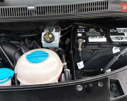 Серый Фольксваген Transporter, объемом двигателя 2 л и пробегом 235 тыс. км за 19900 $, фото 41 на Automoto.ua