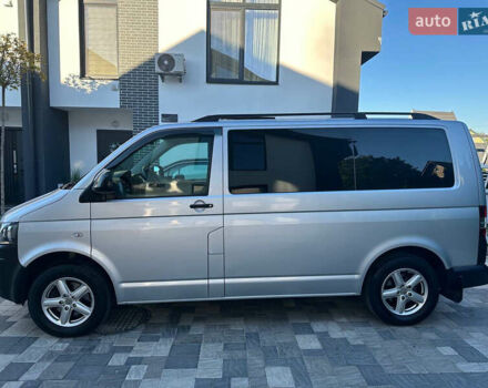 Серый Фольксваген Transporter, объемом двигателя 1.97 л и пробегом 214 тыс. км за 23000 $, фото 2 на Automoto.ua