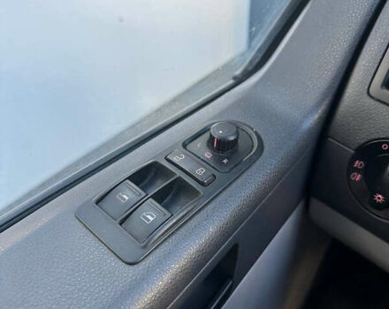 Серый Фольксваген Transporter, объемом двигателя 1.97 л и пробегом 214 тыс. км за 23000 $, фото 12 на Automoto.ua