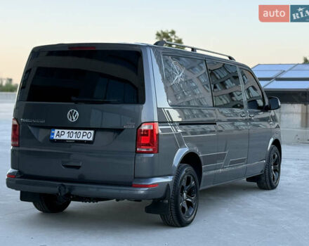 Серый Фольксваген Transporter, объемом двигателя 2 л и пробегом 299 тыс. км за 25000 $, фото 10 на Automoto.ua