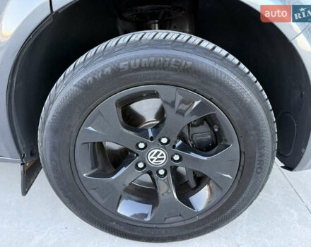 Серый Фольксваген Transporter, объемом двигателя 2 л и пробегом 299 тыс. км за 25000 $, фото 18 на Automoto.ua