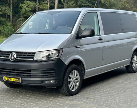 Серый Фольксваген Transporter, объемом двигателя 2 л и пробегом 227 тыс. км за 19000 $, фото 2 на Automoto.ua