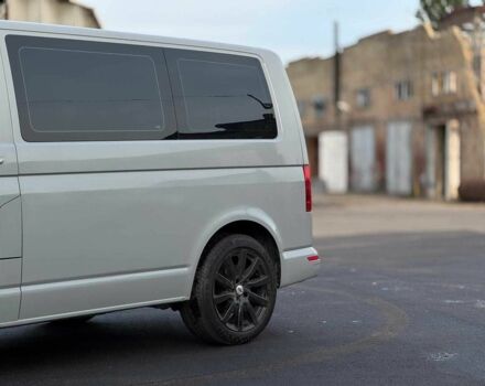 Серый Фольксваген Transporter, объемом двигателя 2 л и пробегом 218 тыс. км за 14440 $, фото 2 на Automoto.ua