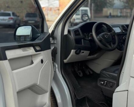 Серый Фольксваген Transporter, объемом двигателя 2 л и пробегом 218 тыс. км за 14440 $, фото 19 на Automoto.ua