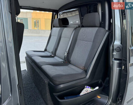 Серый Фольксваген Transporter, объемом двигателя 2 л и пробегом 299 тыс. км за 25000 $, фото 20 на Automoto.ua