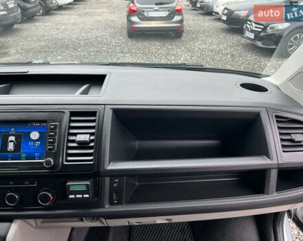 Серый Фольксваген Transporter, объемом двигателя 1.97 л и пробегом 430 тыс. км за 20250 $, фото 9 на Automoto.ua